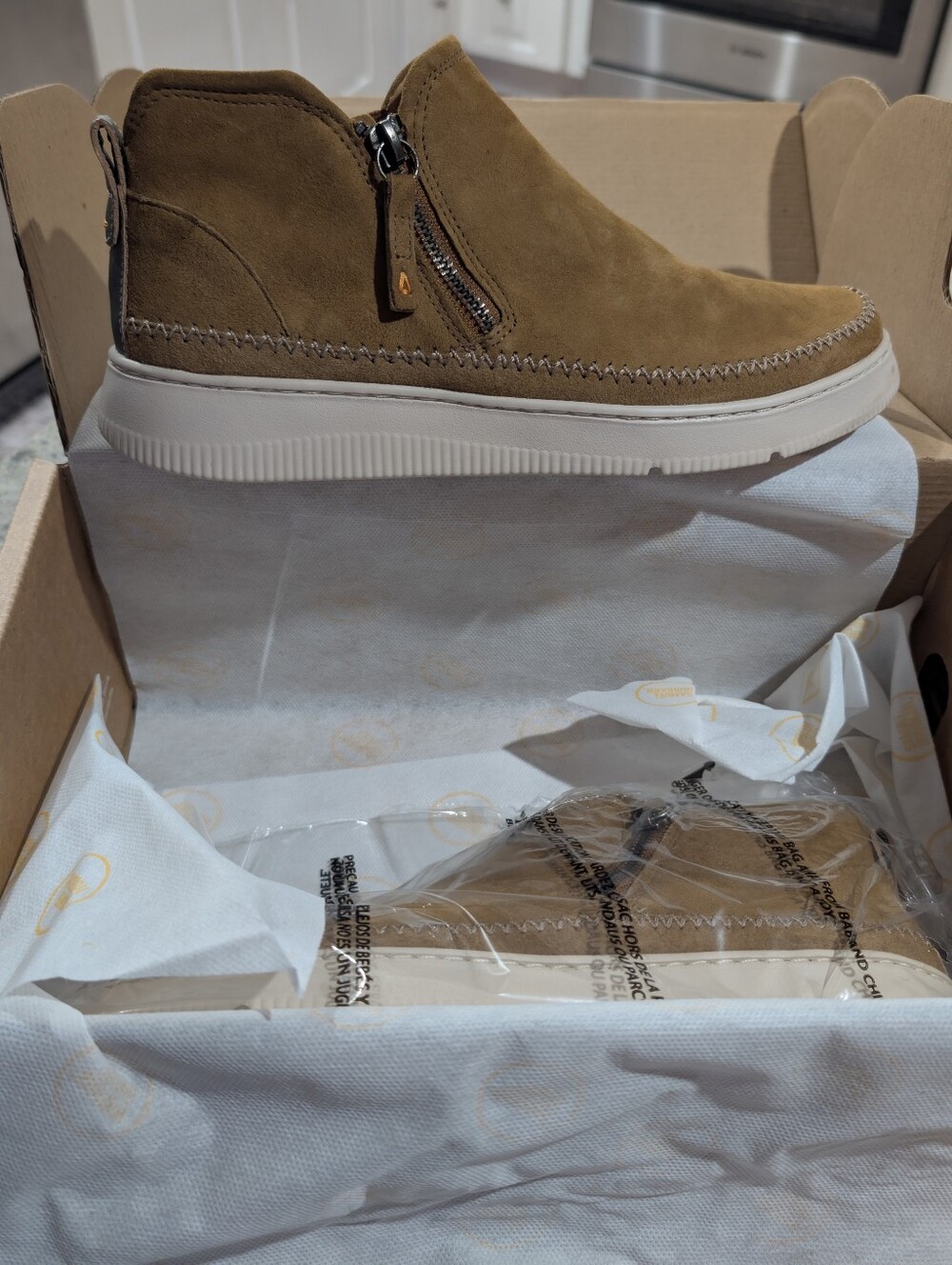 Women's Sam Hubbard Casual Suede Zip Sneakers - Brown